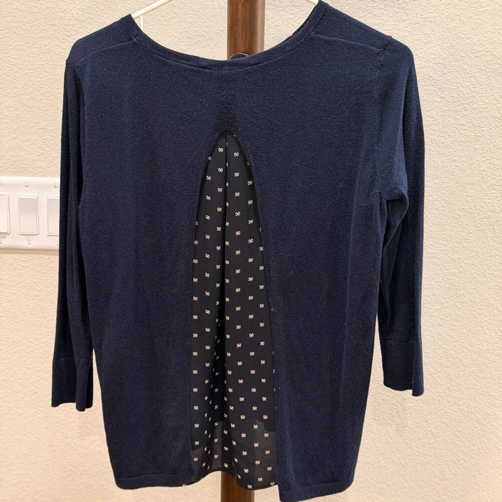 LOFT Petites Navy Split-Back Top with Printed Panel – XS Petite
